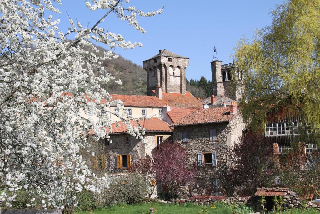 Hotel La Bougnate Blesle Екстер'єр фото